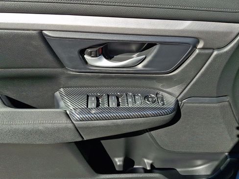Used 2020 Honda CR-V LX image 12