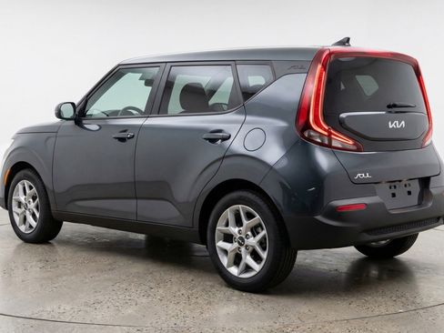 Used 2025 Kia Soul LX w/ LX Technology Package FWD image 6