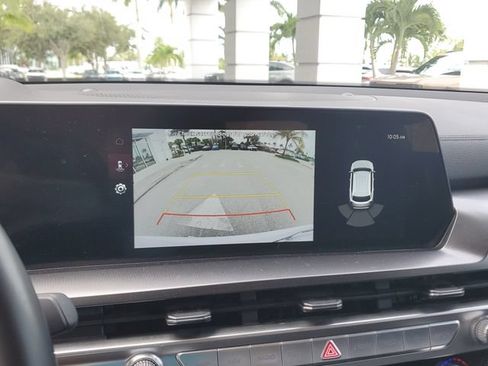 Certified 2024 Kia Telluride LX AWD/4WD image 26