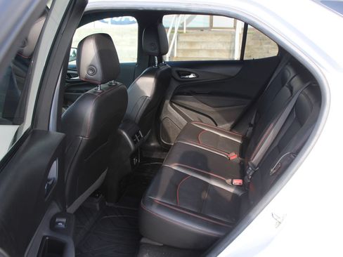 Used 2022 Chevrolet Equinox RS w/ RS Leather Package FWD image 18