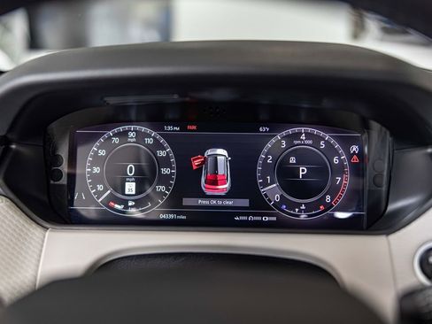 Used 2020 Land Rover Range Rover Velar S AWD/4WD image 24
