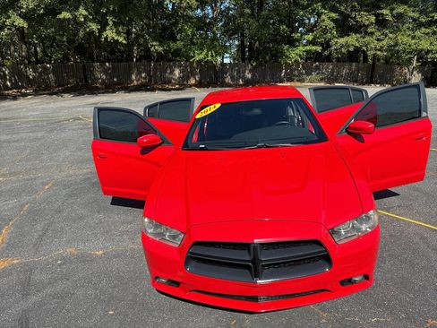 Used 2014 Dodge Charger R/T image 28