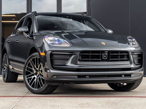 New 2026 Porsche Macan AWD/4WD image 6
