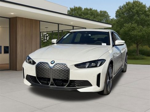 New 2026 BMW i4 eDrive40 w/ Premium Package image 2