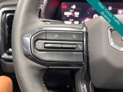 Used 2025 GMC Canyon AT4 w/ AT4 Premium Package image 10