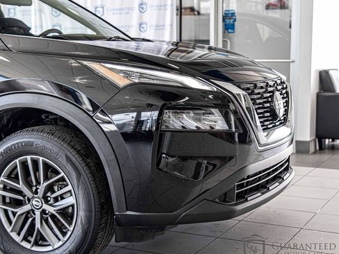 Used 2021 Nissan Rogue S image 4