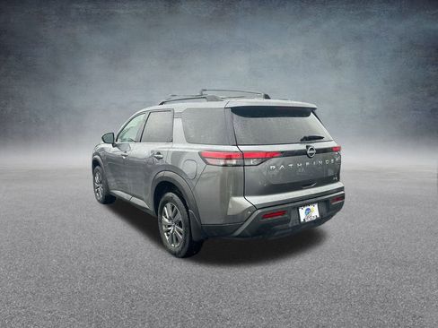 Used 2024 Nissan Pathfinder SV image 30