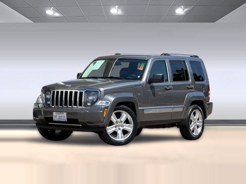 Used 2012 Jeep Liberty Limited Jet RWD image 2