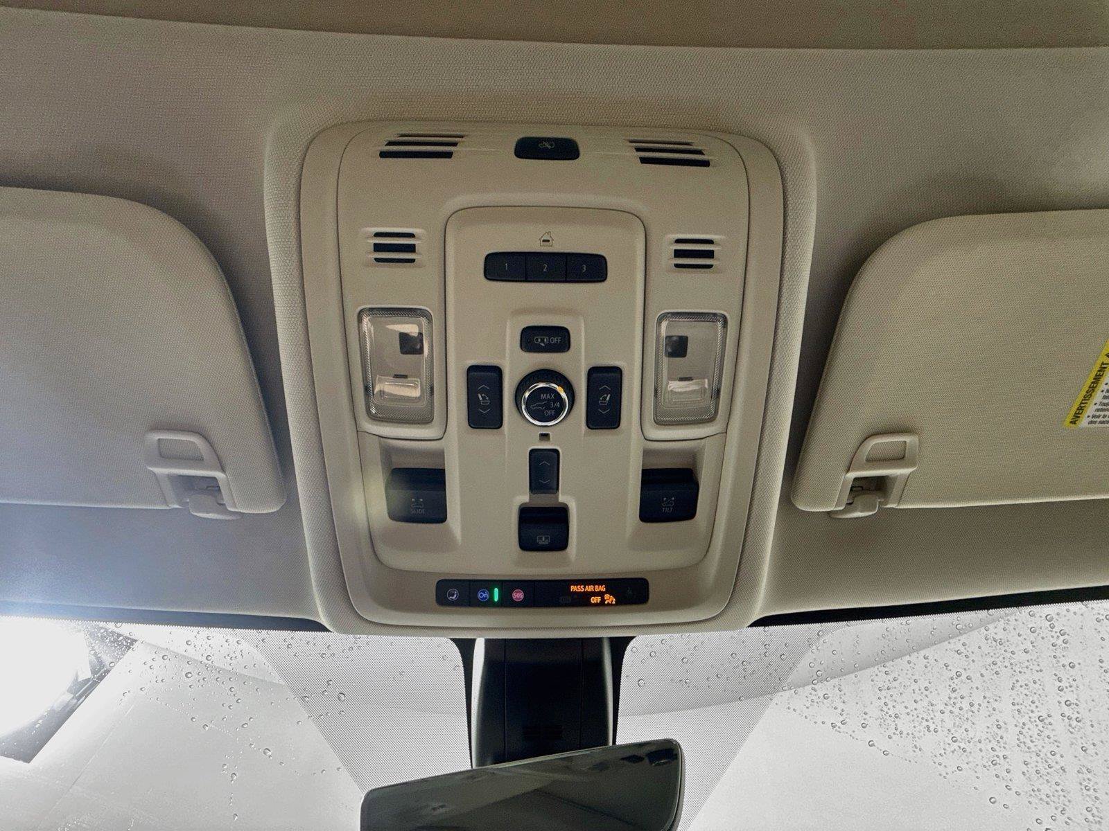 Used 2022 GMC Yukon XL Denali w/ Denali Ultimate Package AWD/4WD image 25