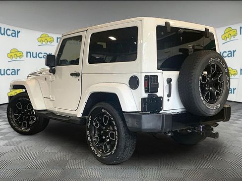 Used 2017 Jeep Wrangler Sahara AWD/4WD image 4