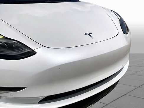 Used 2022 Tesla Model 3 Standard Range RWD image 27