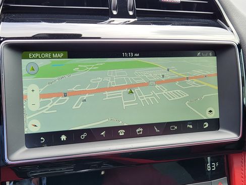 Used 2020 Jaguar F-PACE SVR image 22