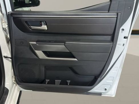 Used 2022 Toyota Tundra SR5 AWD/4WD image 33