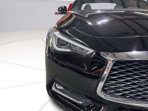 Used 2017 INFINITI Q60 3.0t w/ Premium Plus Package 3.0T AWD/4WD image 10
