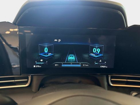 Used 2023 Hyundai Elantra SEL w/ Convenience Package image 27