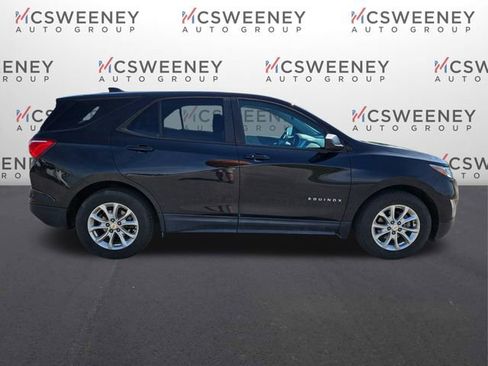 Used 2020 Chevrolet Equinox LS w/ LS Convenience Package image 6