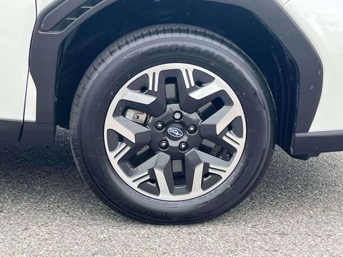 Used 2025 Subaru Forester Premium image 6