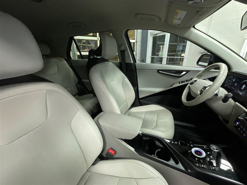 Used 2023 Kia Niro Wind FWD image 30