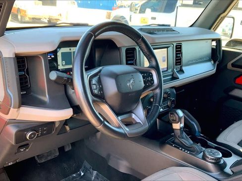 Used 2022 Ford Bronco Wildtrak image 64