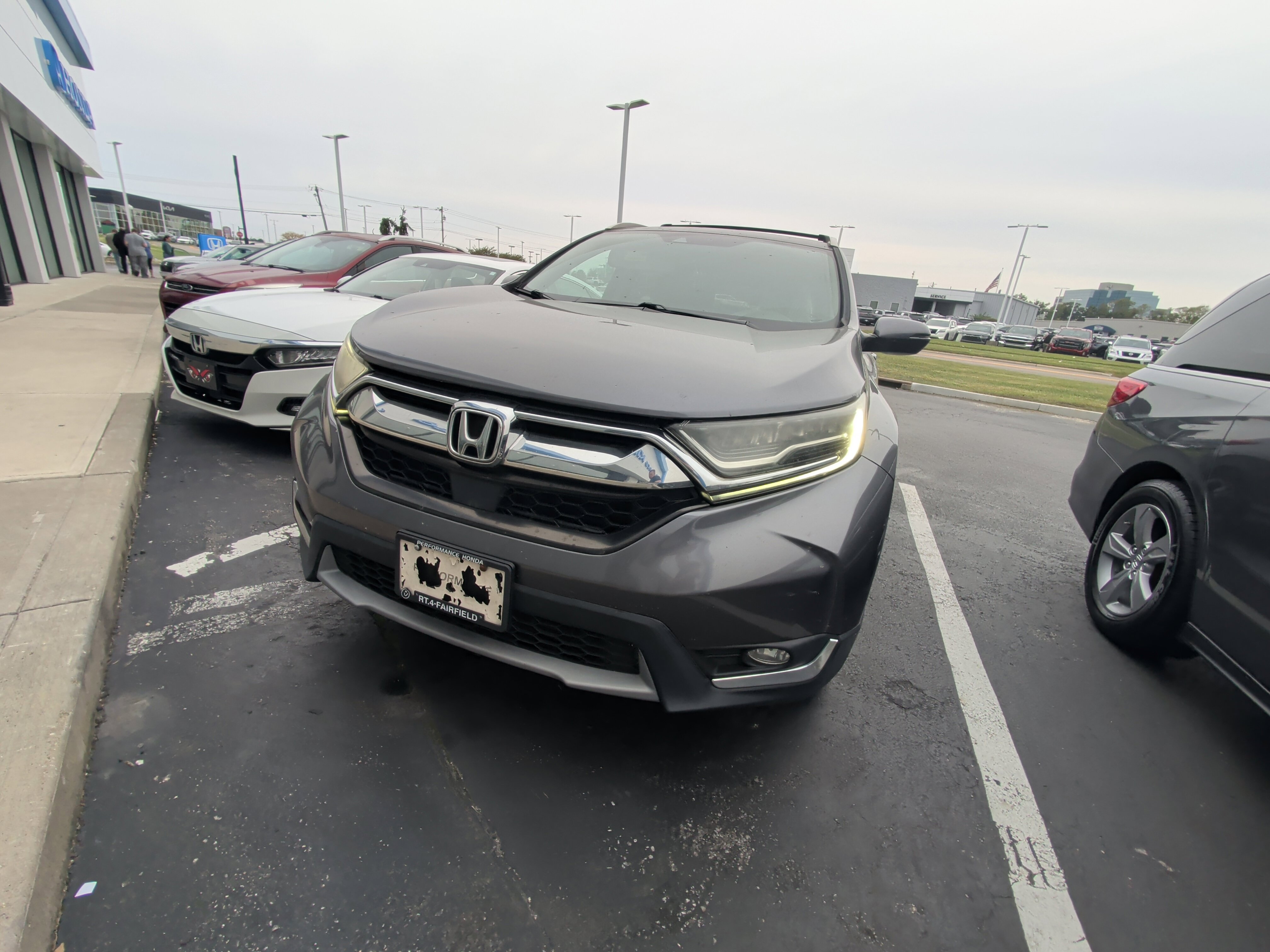 Used 2018 Honda CR-V Touring image 2
