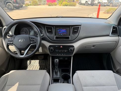 Used 2017 Hyundai Tucson SE w/ SE Popular Package 02 AWD/4WD image 11