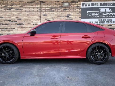 Used 2023 Honda Civic Sport image 6