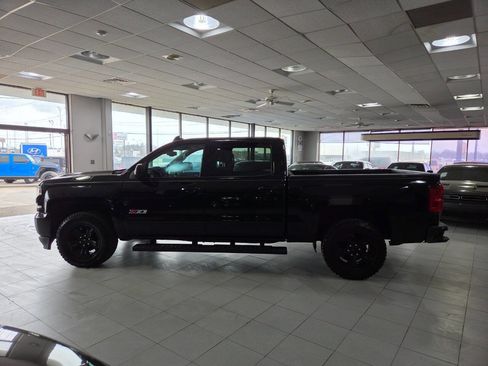 Used 2018 Chevrolet Silverado 1500 LTZ Z71 w/ LTZ Plus Package image 5