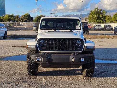 New 2026 Jeep Gladiator Willys AWD/4WD image 2
