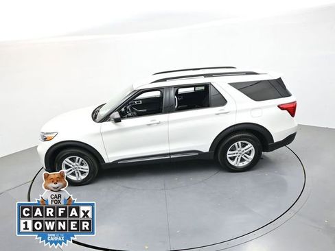 Used 2024 Ford Explorer XLT image 23