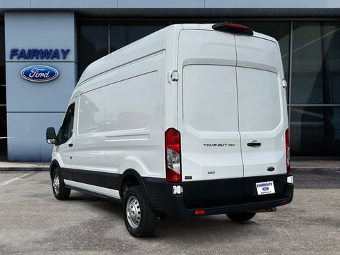 Used 2023 Ford Transit 250 148 High Roof AWD image 6