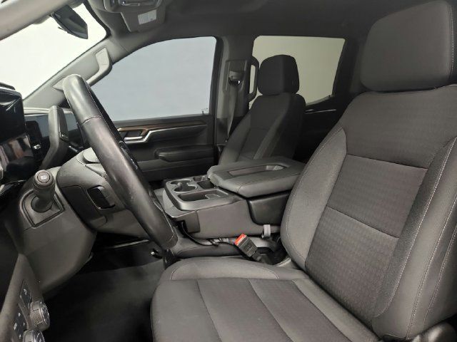 Used 2024 Chevrolet Silverado 1500 RST AWD/4WD image 19