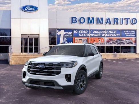 New 2026 Ford Explorer Active w/ Active Comfort Package AWD/4WD image 2