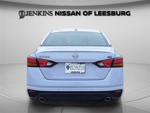New 2025 Nissan Altima 2.5 SR w/ SR Premium Package image 7