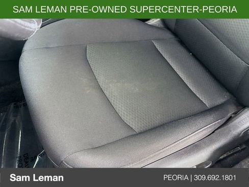 Used 2017 Chevrolet Malibu LT image 18