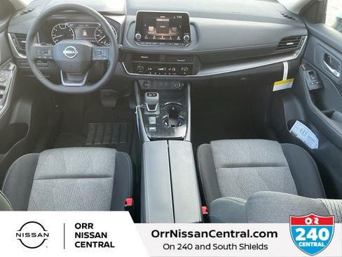 New 2026 Nissan Rogue SV FWD image 15