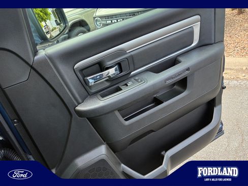 Used 2021 RAM 1500 Classic Warlock w/ Electronics Group AWD/4WD image 16