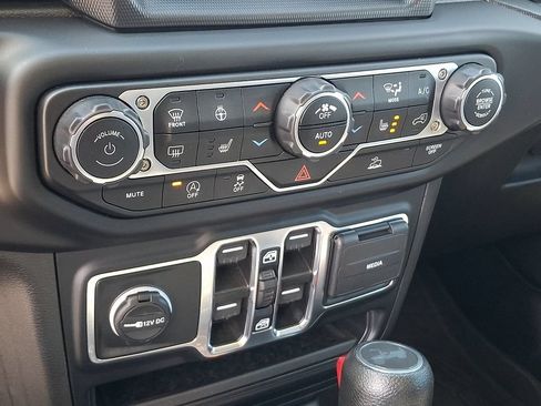 Used 2023 Jeep Wrangler Unlimited Sport AWD/4WD image 15
