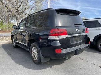 Used 2019 Toyota Land Cruiser video 2