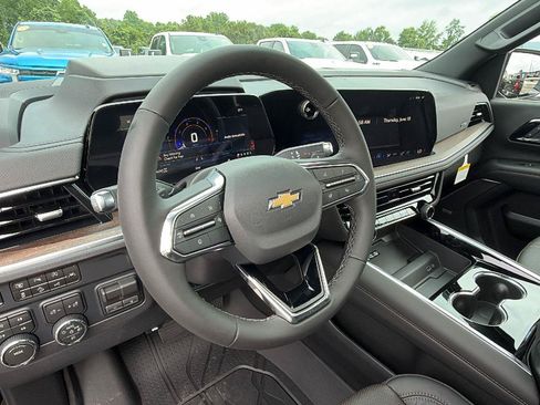 New 2026 Chevrolet Tahoe High Country w/ Sun And Tow Package AWD/4WD image 4