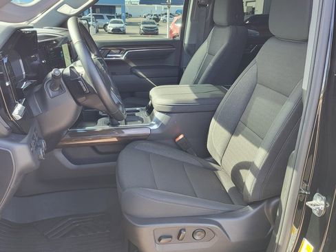 Certified 2024 Chevrolet Silverado 1500 LT Trail Boss w/ Convenience Package II AWD/4WD image 16