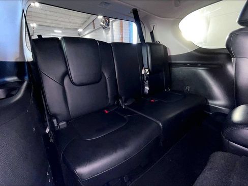 Used 2023 Nissan Armada SL w/ Captain's Chairs Package RWD image 35