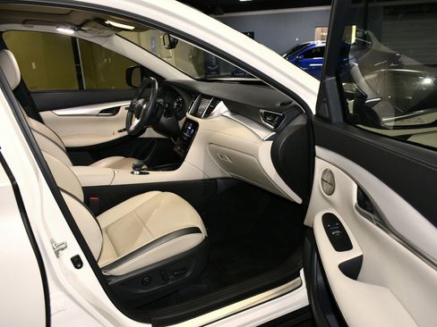 Used 2022 INFINITI QX50 Sensory w/ Cargo Package image 46