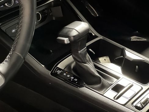 Used 2025 Kia K5 EX image 20