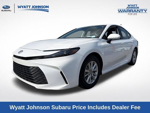 Used 2025 Toyota Camry LE FWD image 1