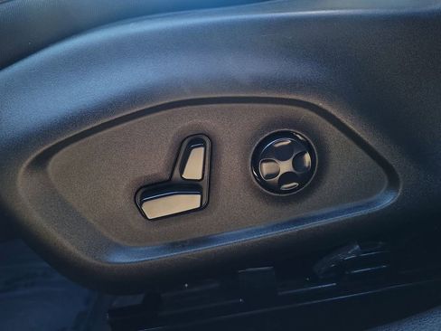 Used 2020 Jeep Compass Limited image 20