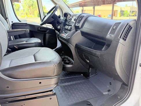 Used 2017 RAM ProMaster 1500 FWD image 8