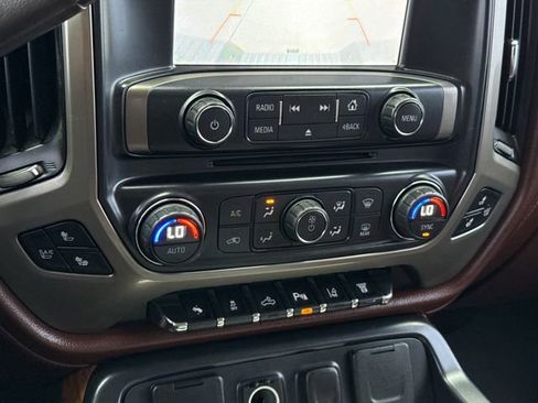 Used 2015 Chevrolet Silverado 2500 High Country w/ Duramax Plus Package AWD/4WD image 23
