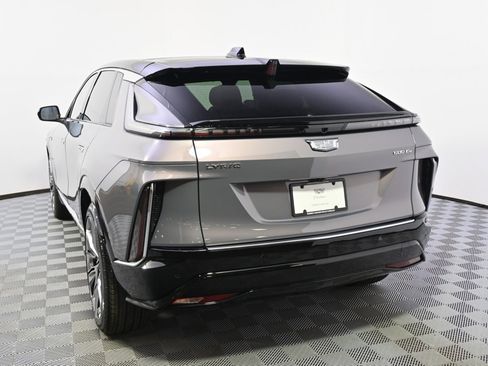 New 2025 Cadillac Lyriq Luxury image 4