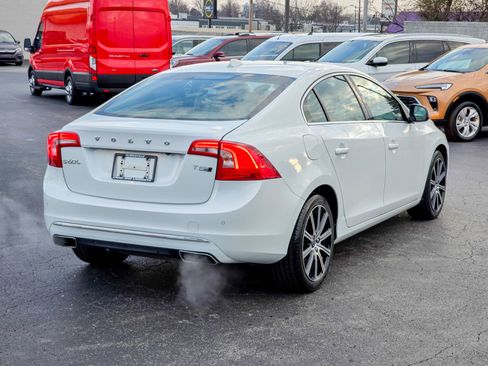 Used 2018 Volvo S60 T5 Inscription image 25