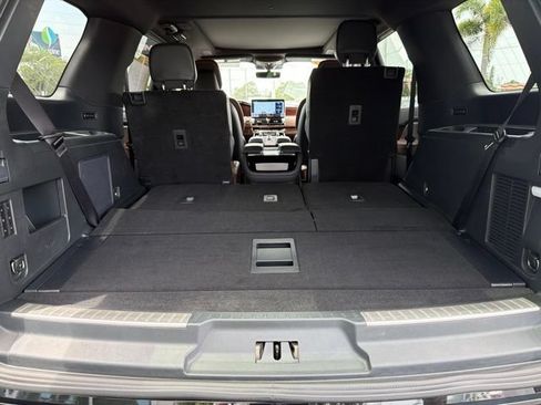 Certified 2023 Lincoln Navigator Reserve AWD/4WD image 21